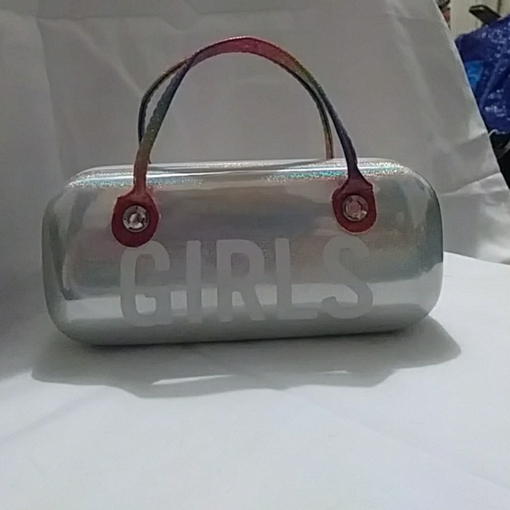 Glasses case